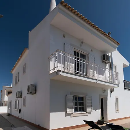 Villa Luz Vieira *